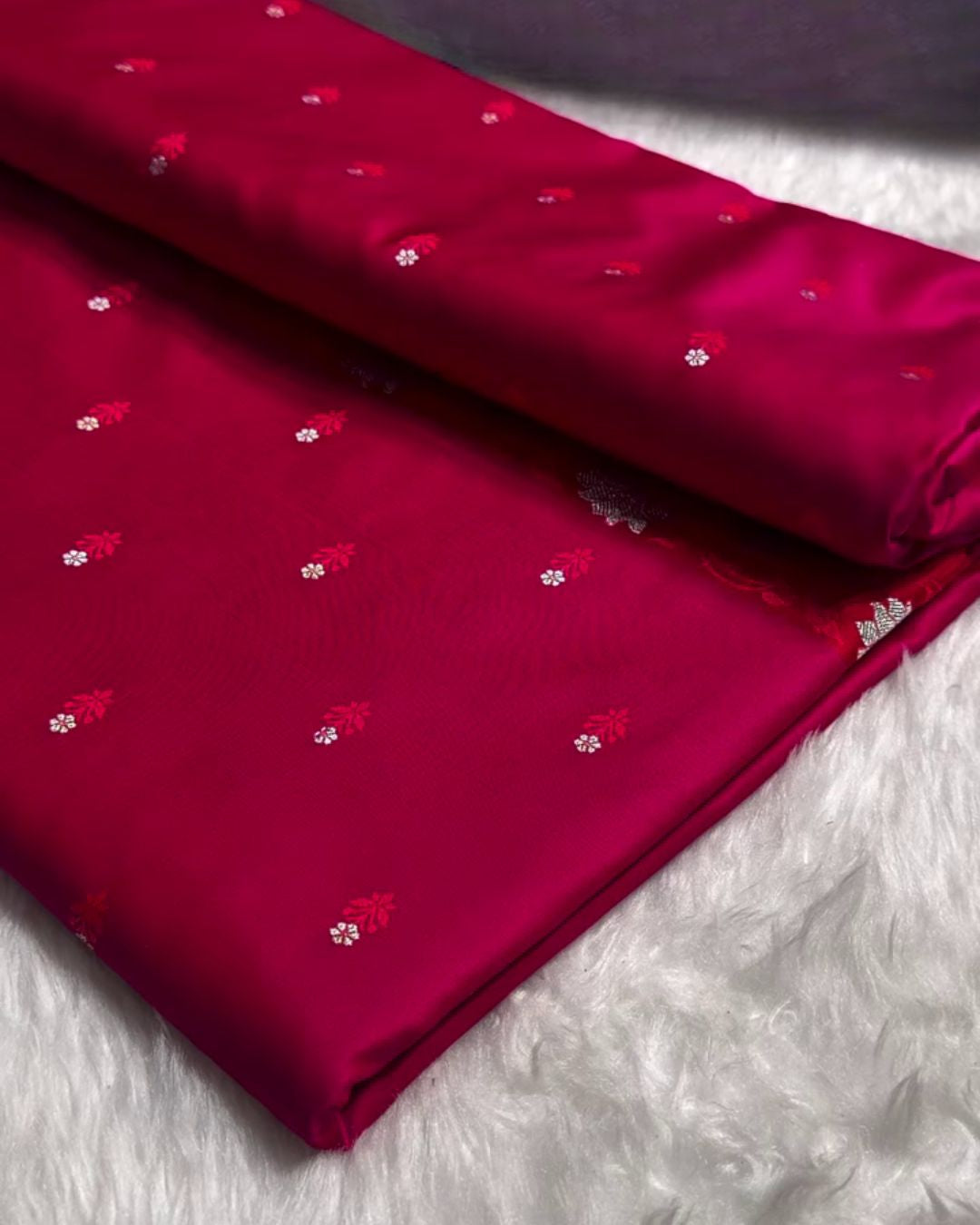 Hansika - Rani Pink Silk Saree with Woven Booti Work