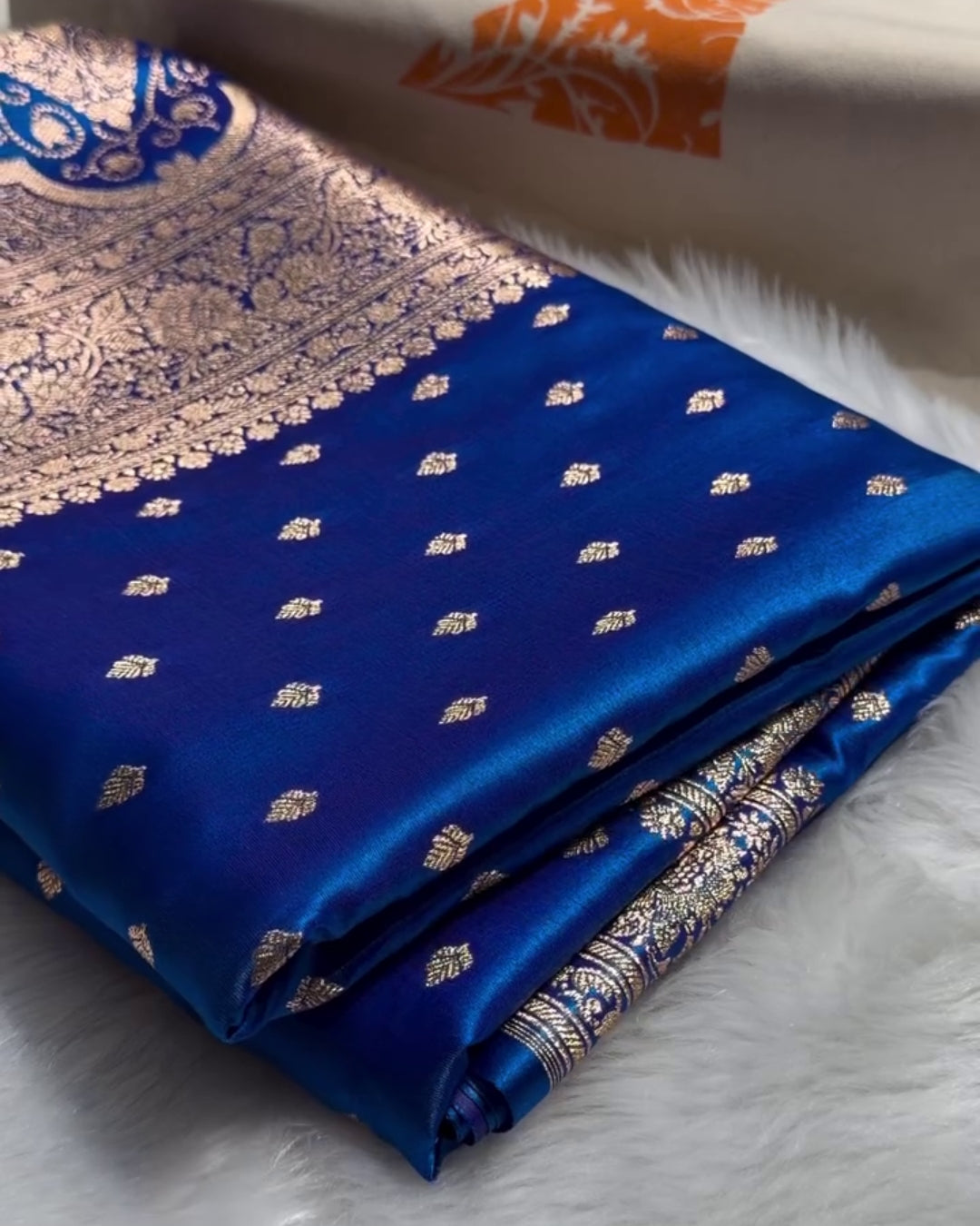 Bansri - Royal Blue Floral Zari Banarasi Saree
