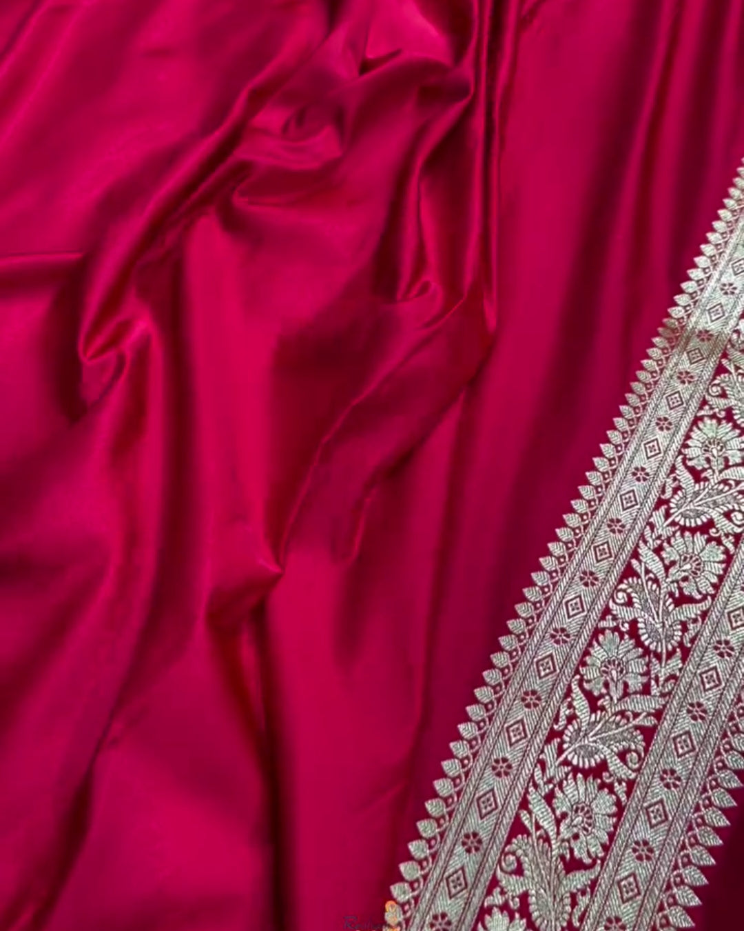 Arohi - Rich Maroon Traditional Zari Banarasi Saree