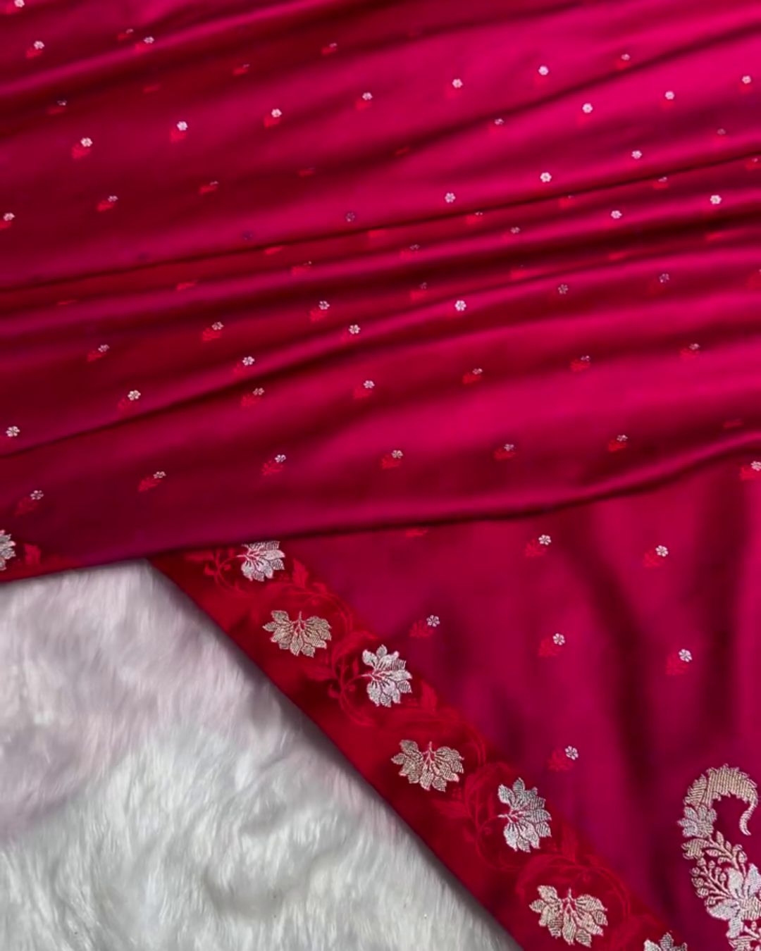 Hansika - Rani Pink Silk Saree with Woven Booti Work