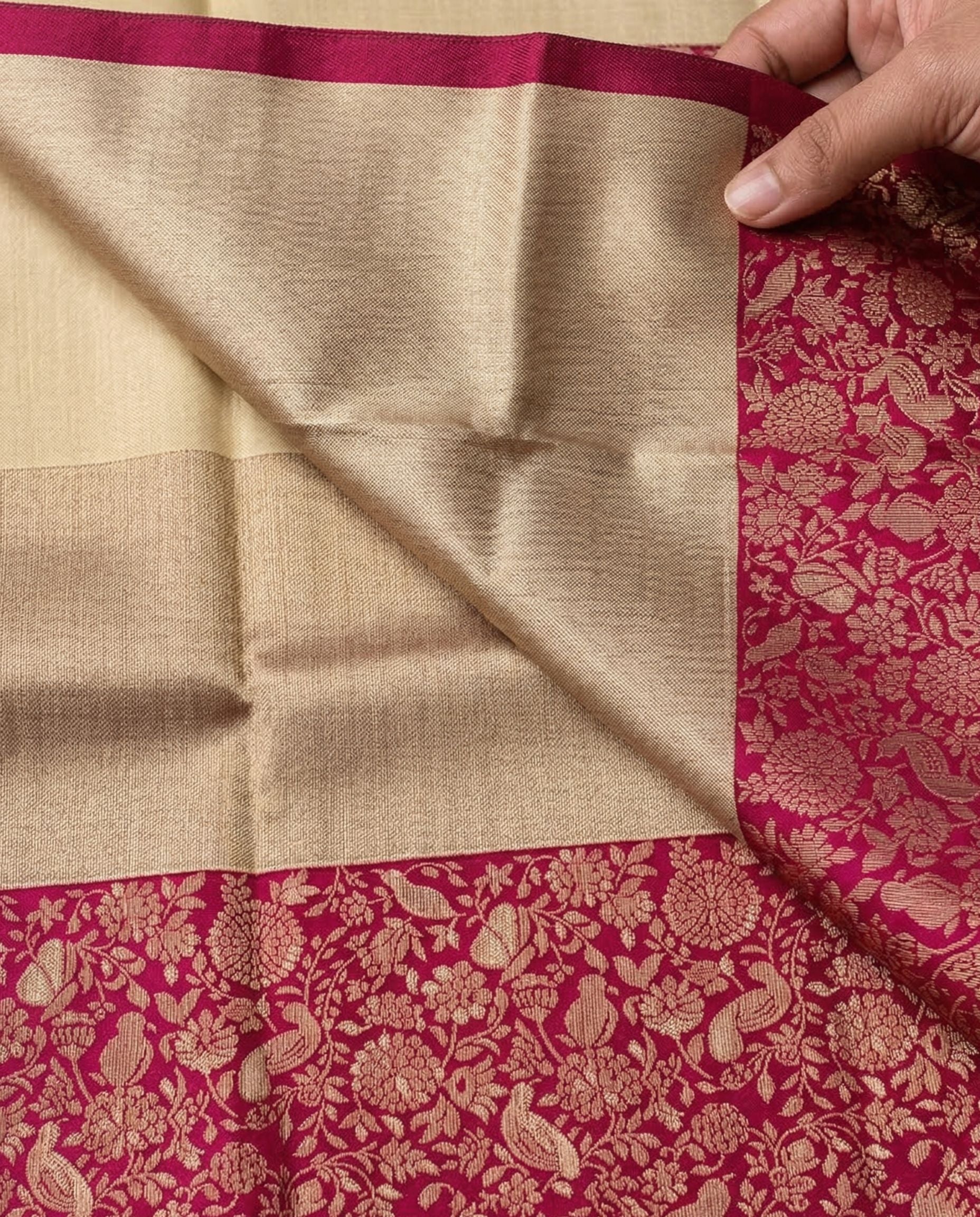 Abhilasha - Cream Kanchi Semi Soft Silk Saree With Magenta Zari Border