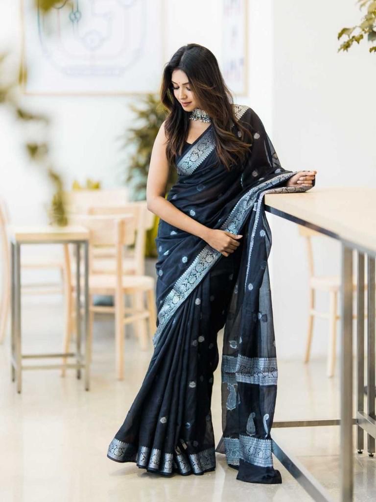 Beauteous Black Soft Silk Saree With especial Blouse Attached Zariknyaa