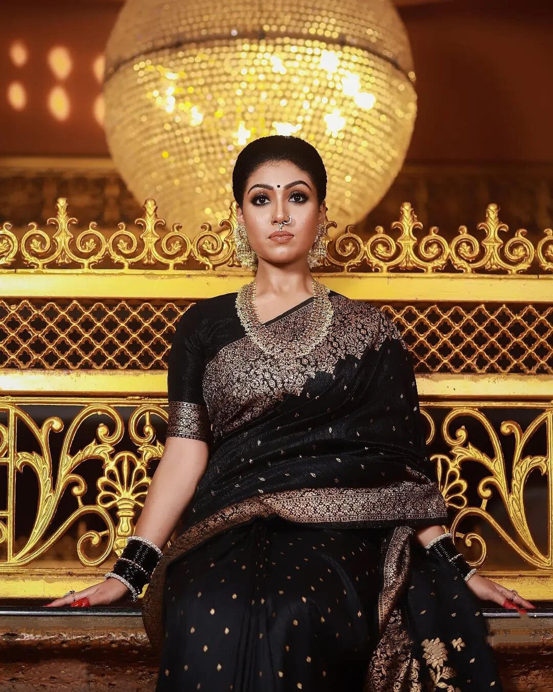 Shivi – Black Banarasi Silk Saree with Jacquard Zari Border
