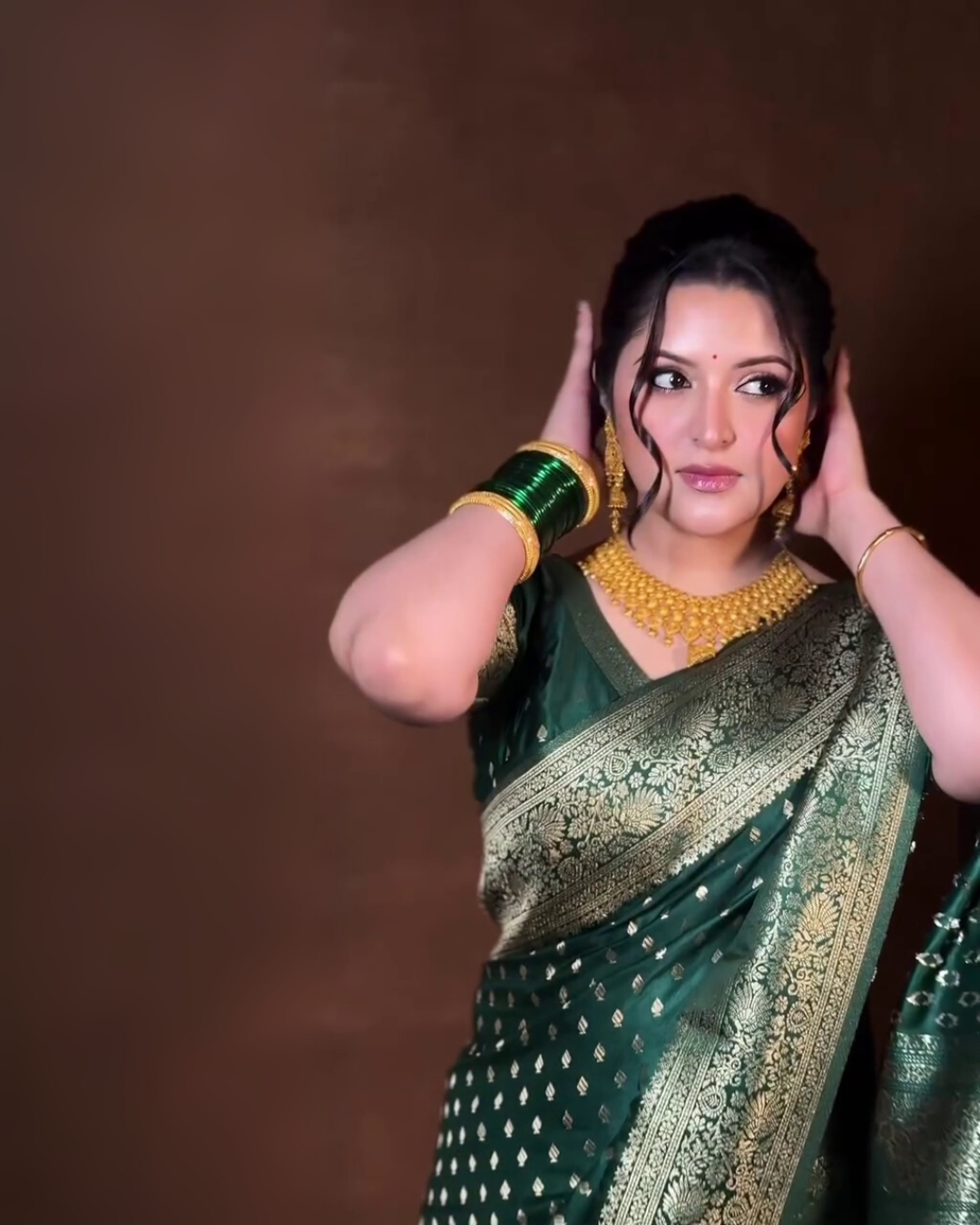 Vaidehi - Green Banarasi Silk Saree with Golden Zari Butta & Rich Pallu