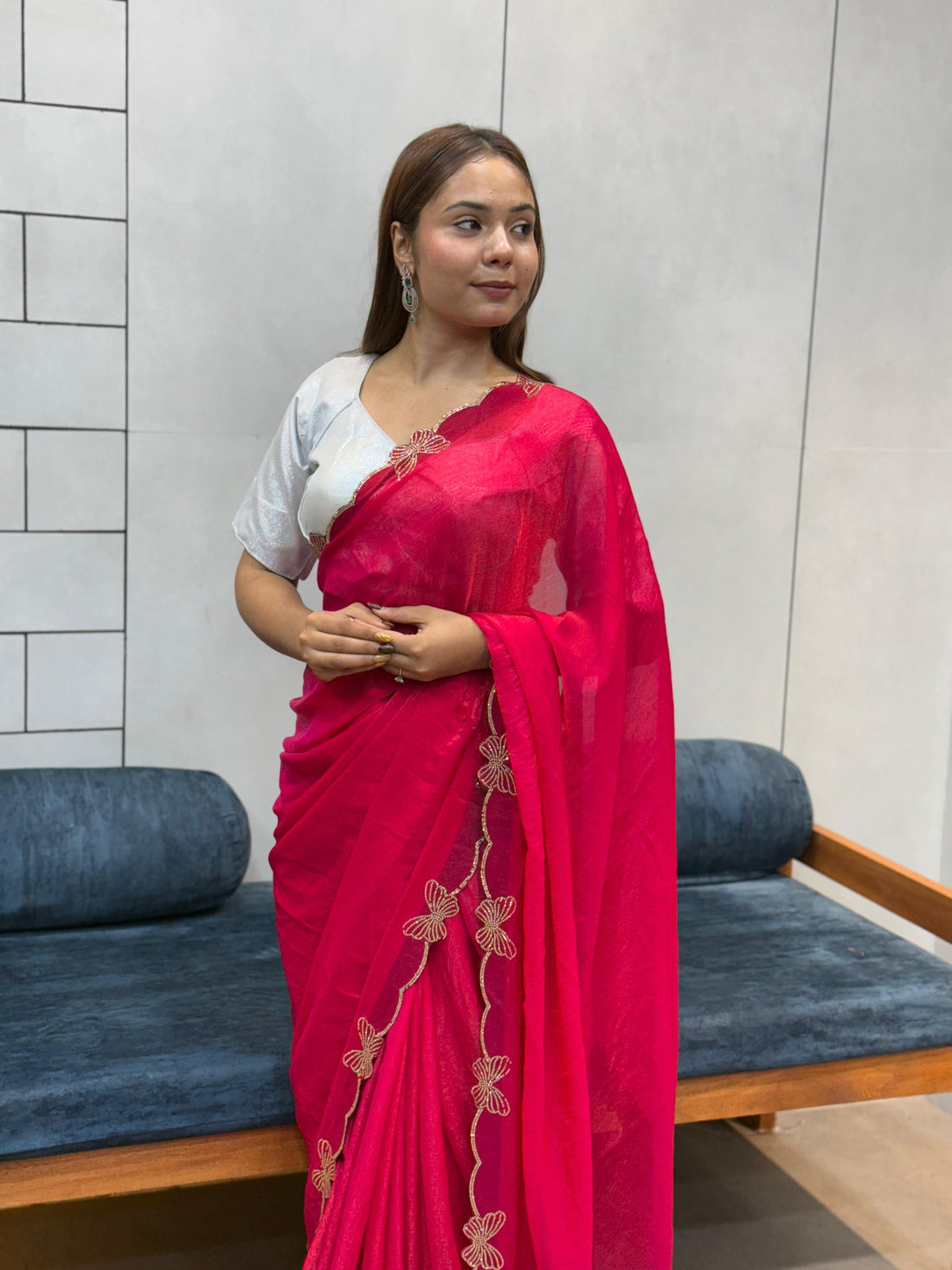 Aarvi Rani Pink Floral Embroidered Saree