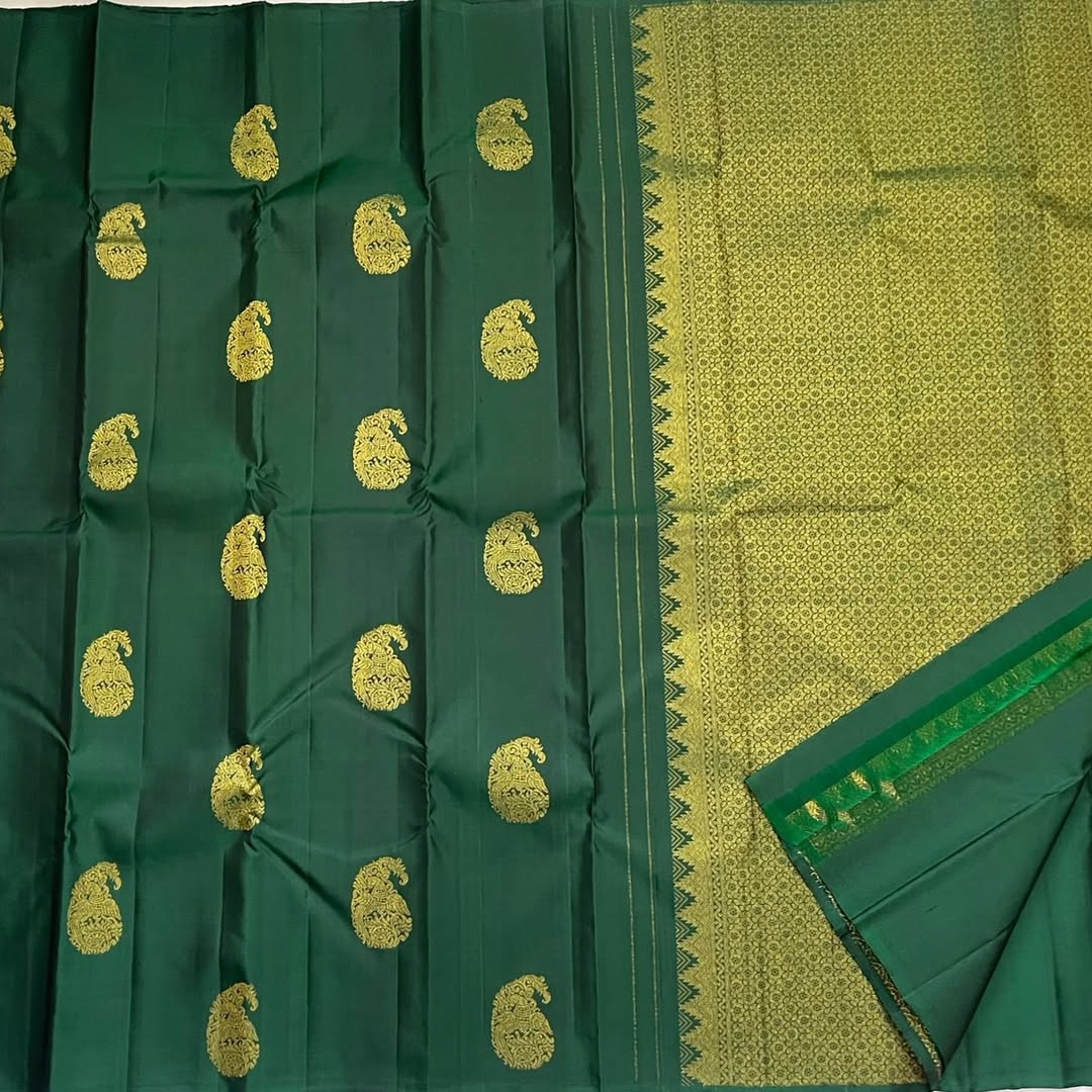 Renuka – Emerald Green Banarasi Soft Silk Saree with Royal Paisley Zari & Grand Pallu