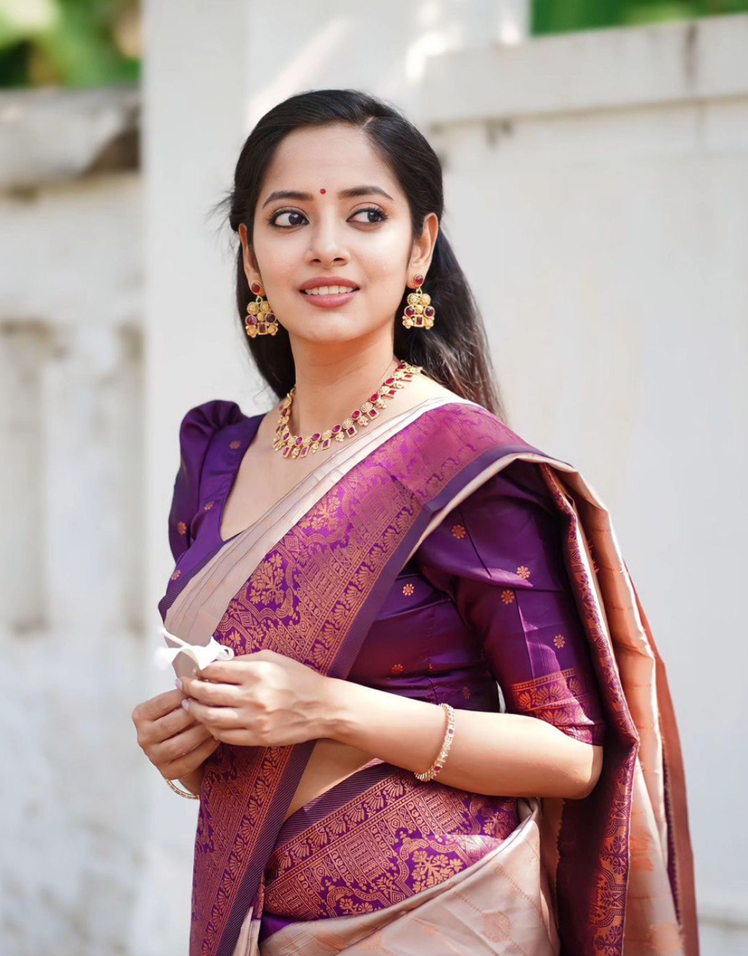 Yana Grey Litchi Silk Saree