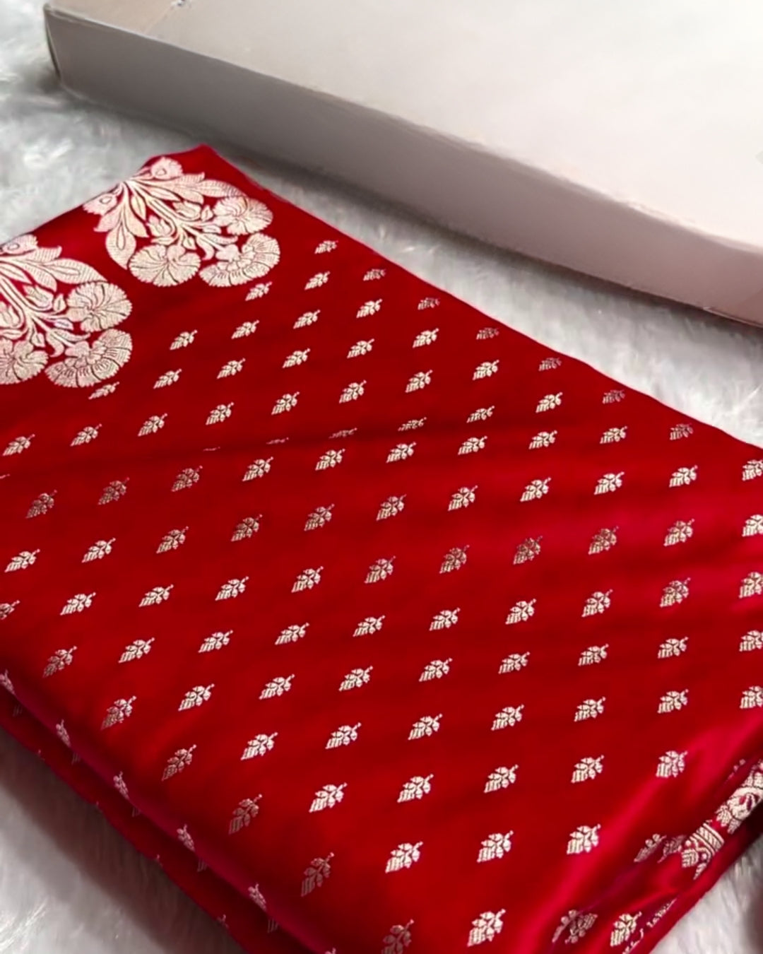 Zivara - Red Silver Zari Floral Banarasi Style Saree