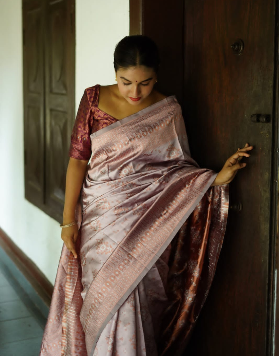 Neela Grey Olive Soft Silk Saree