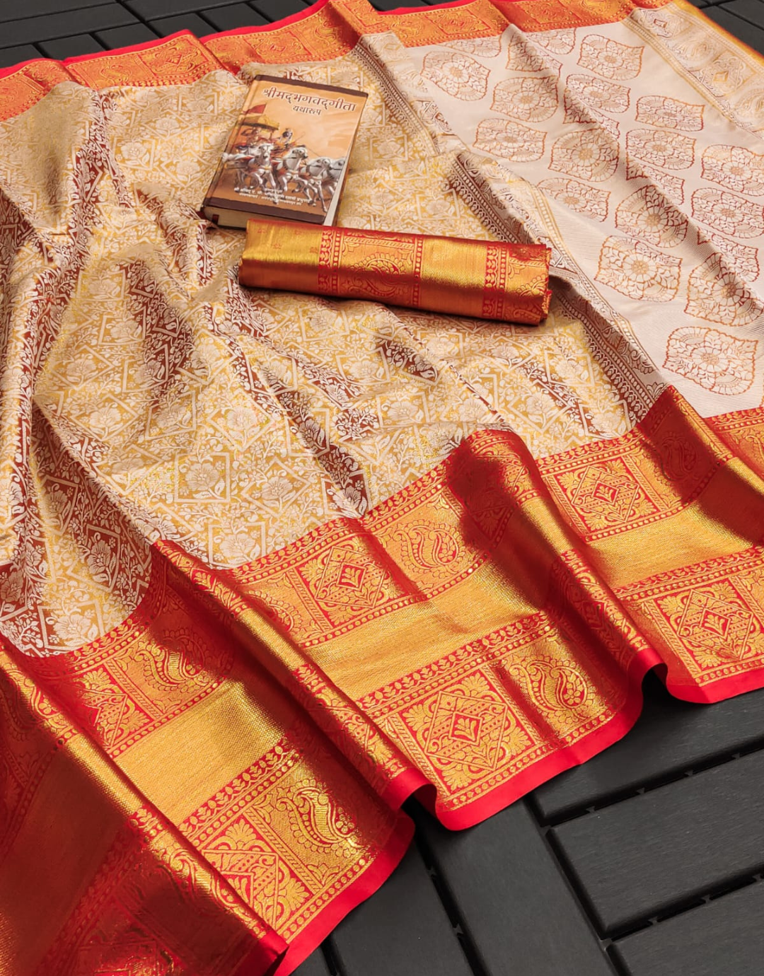 Tanya Red Kanchipuram Silk Saree