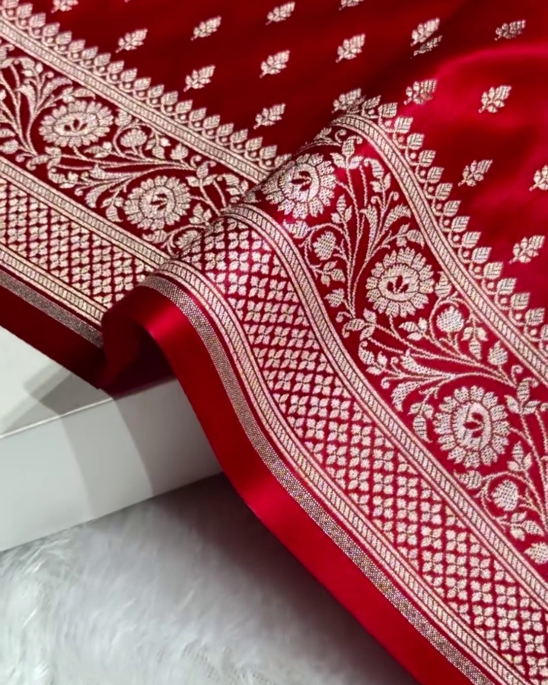 Zivara - Red Silver Zari Floral Banarasi Style Saree