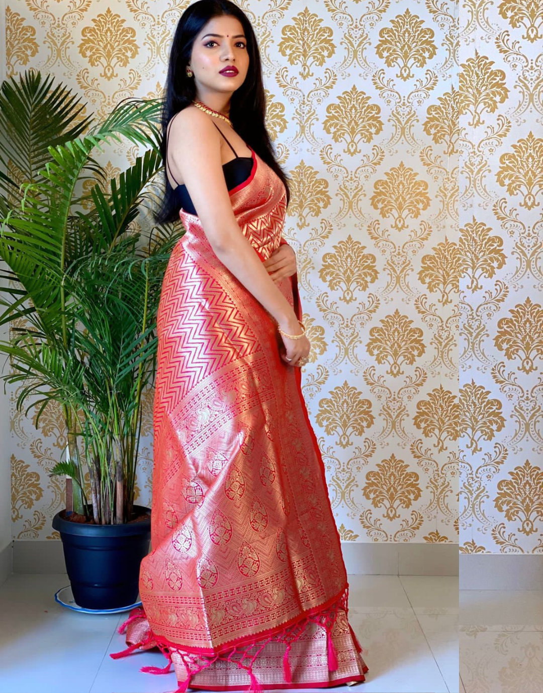 Gauri Pink Laheriya Design Banarasi Silk Saree