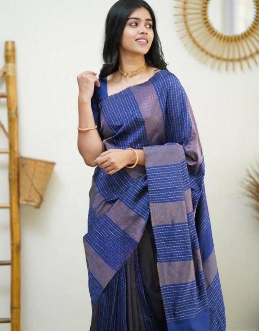 Vruti Dark Blue Soft Silk Saree With Blouse