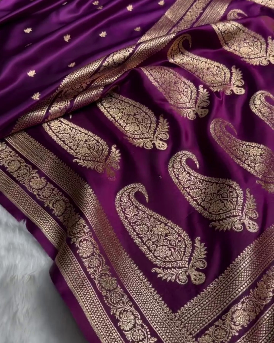 Tanirika - Majestic Banarasi Purple Grace