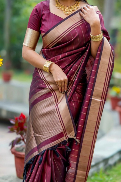 Gilded Rosy - Handloom Silk Saree