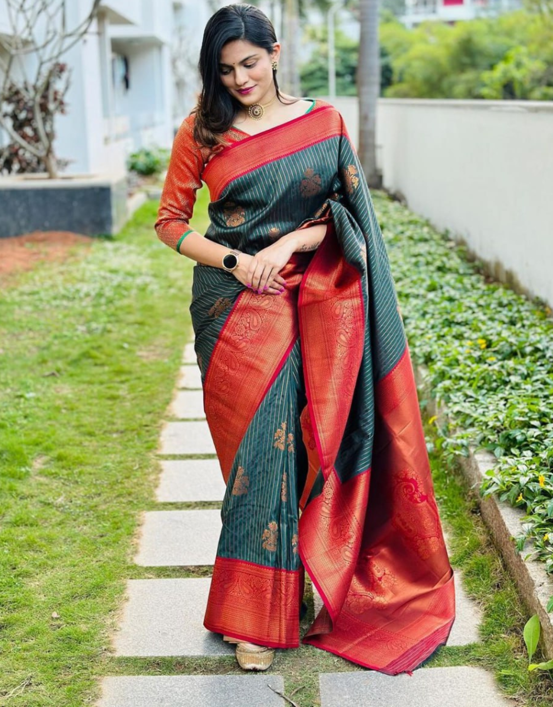 Levisha Green Soft Banarasi Silk Saree