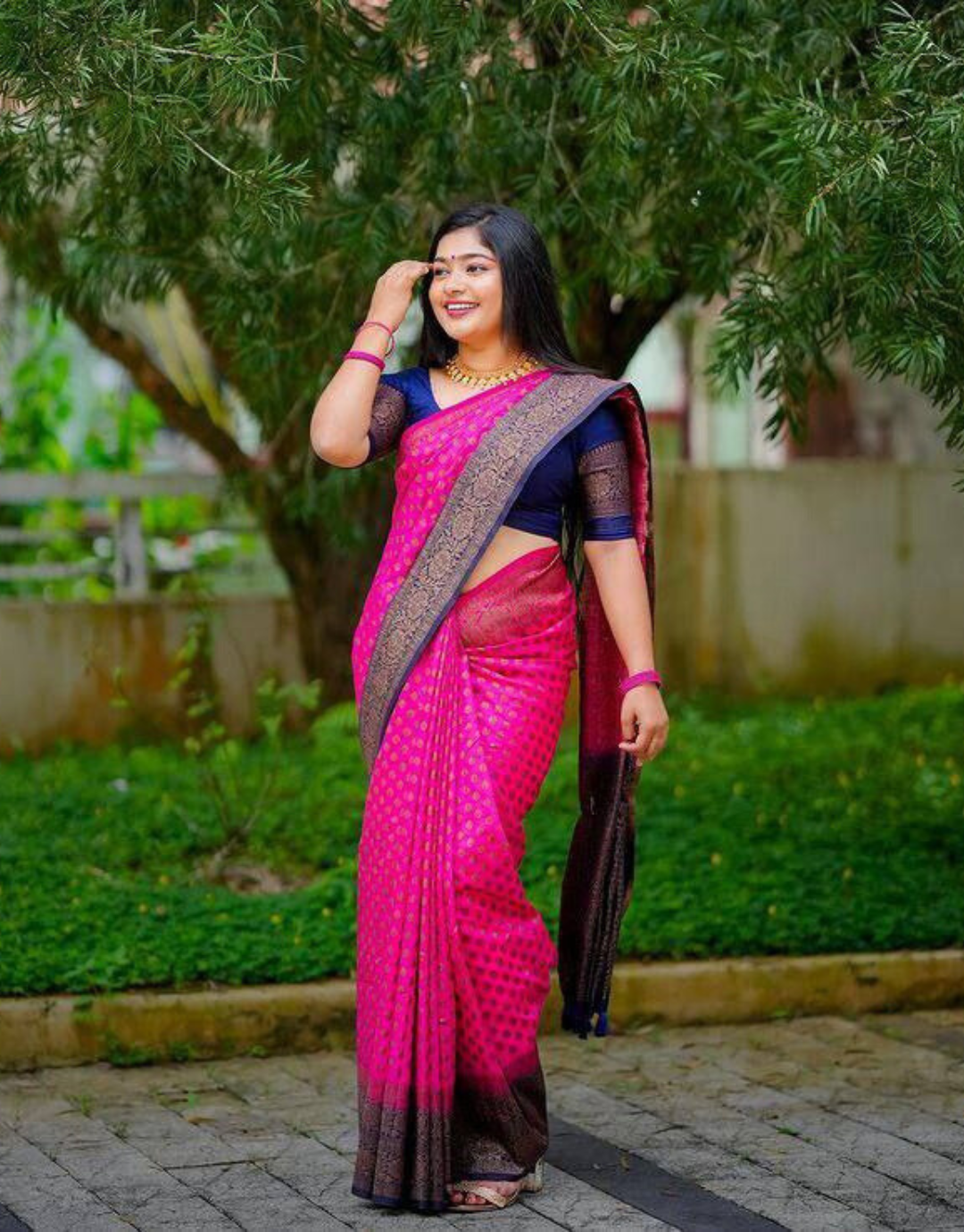 Urmila Pink Banarasi saree