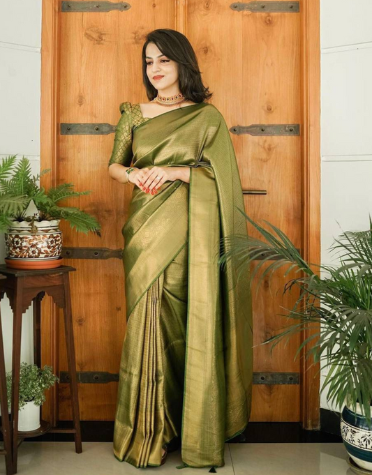 Shivani Green Kanchipuram saree