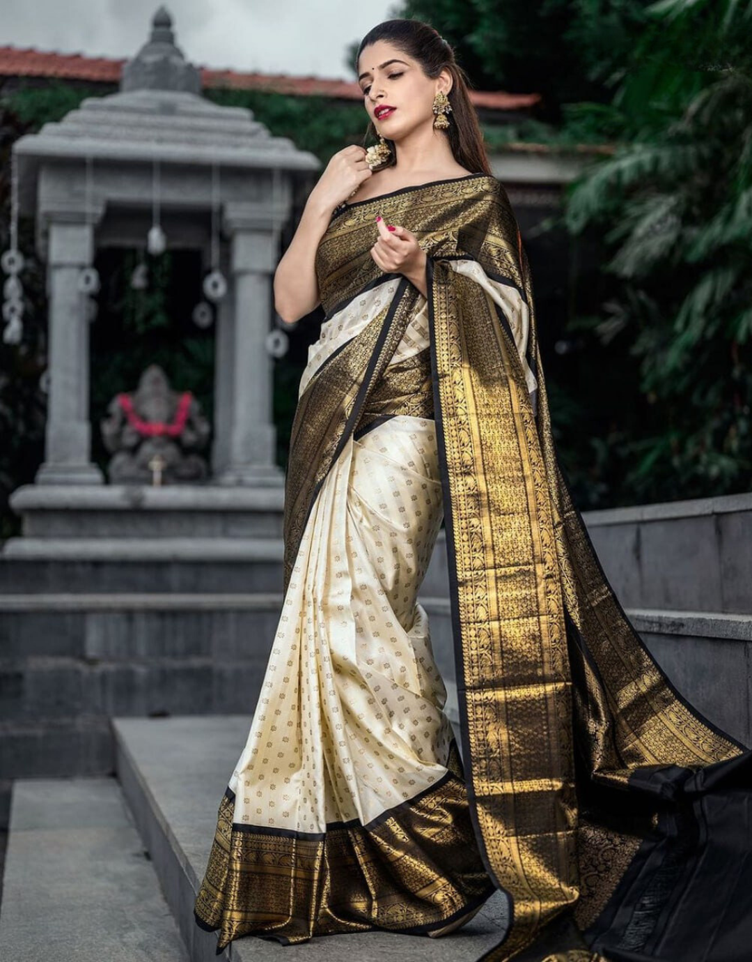 Vini White Banarasi Soft Silk Saree