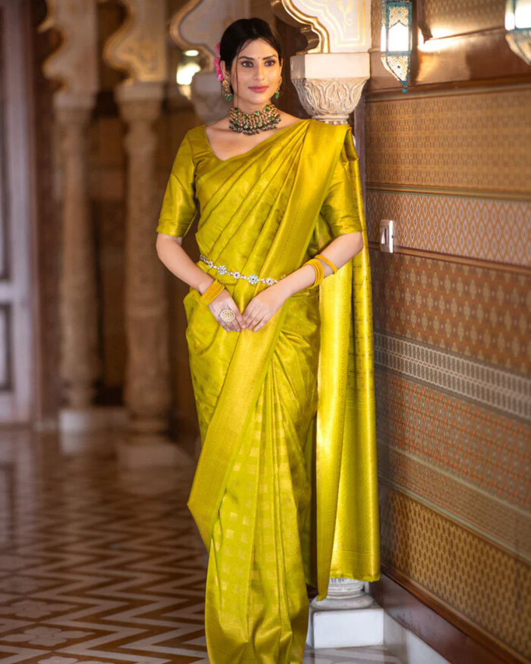 Golden Gleam - Zariknyaa Banarasi Silk Saree