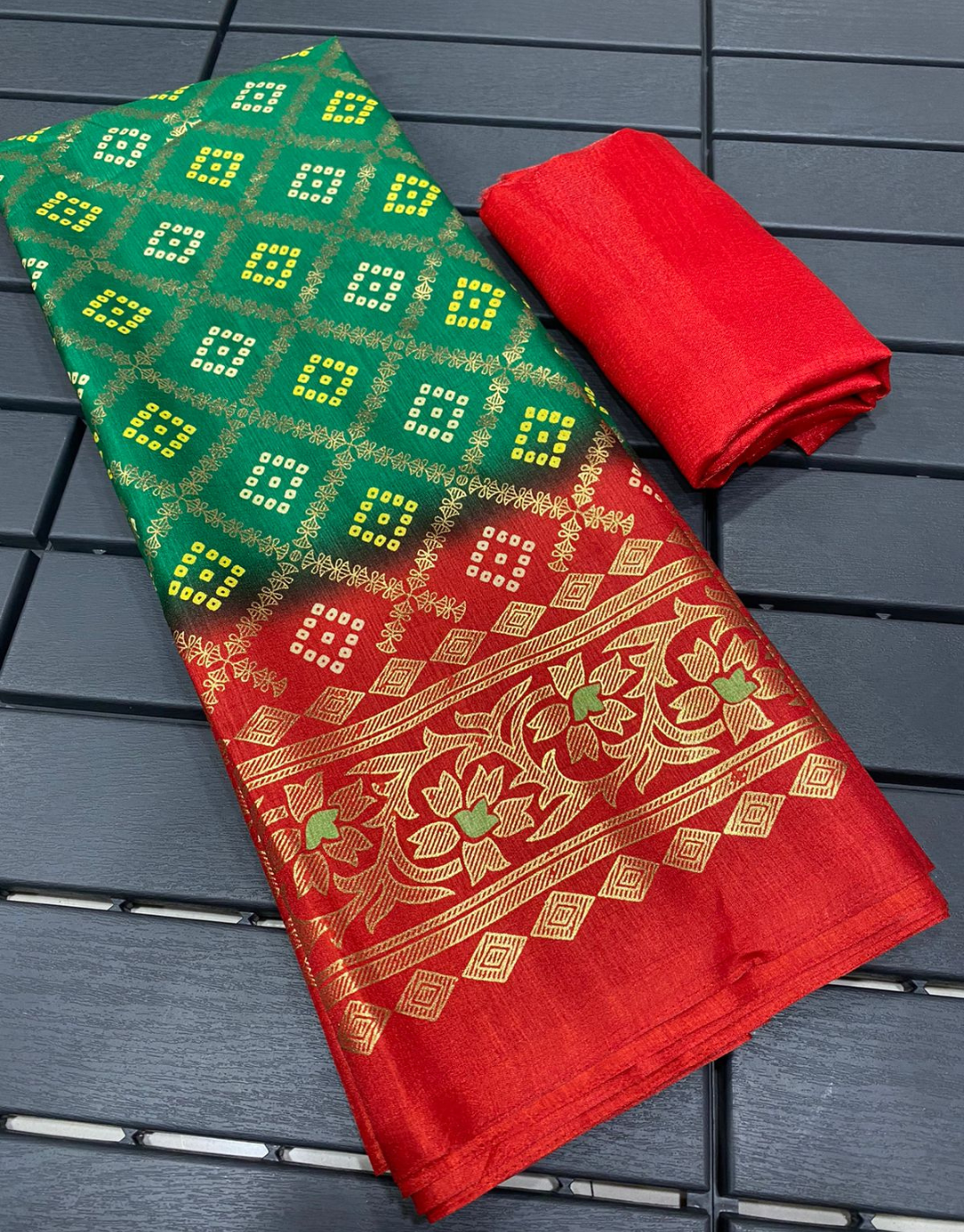 Vinita Green Bandhani Dola Silk Saree