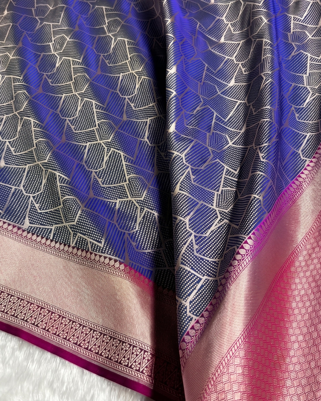 Jiya - Premium Contrast Jacquard Silk Blend Saree