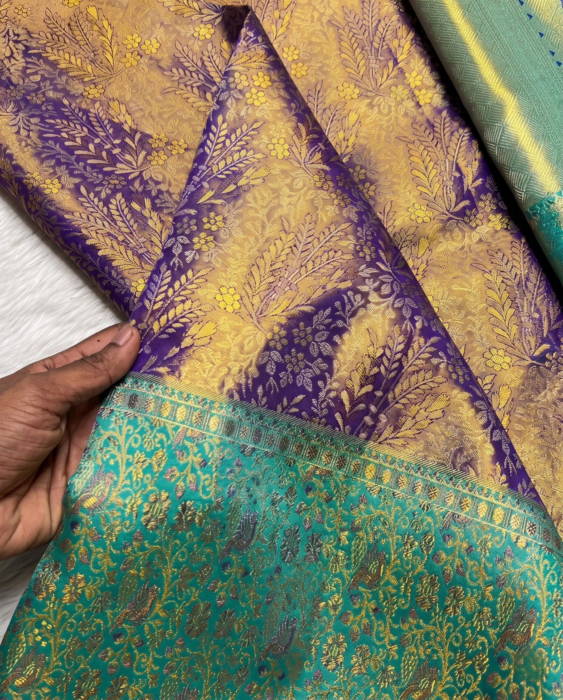 Kasturi - Purple Gold Floral Zari Kanchipuram Silk Saree
