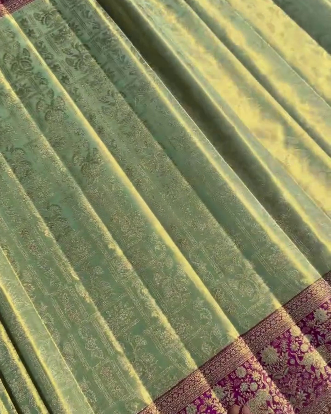 Riya - Classic Jacquard Banarasi Silk Saree