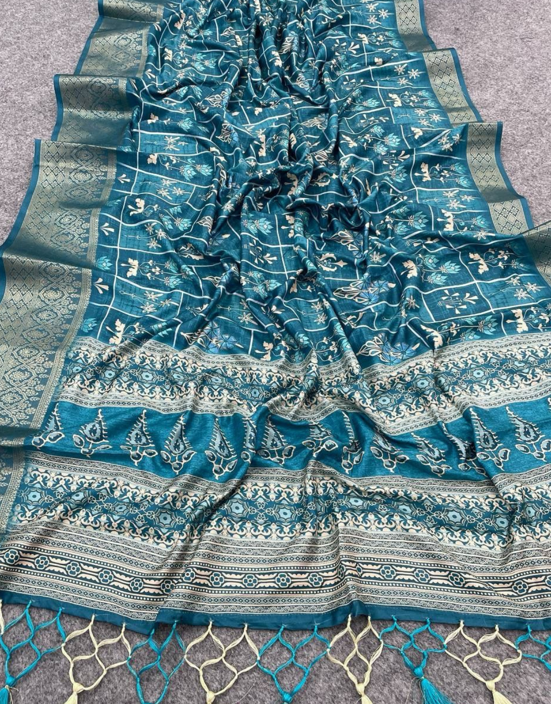 Ruhi Faded Blue Dolla Silk Digital Printed Saree