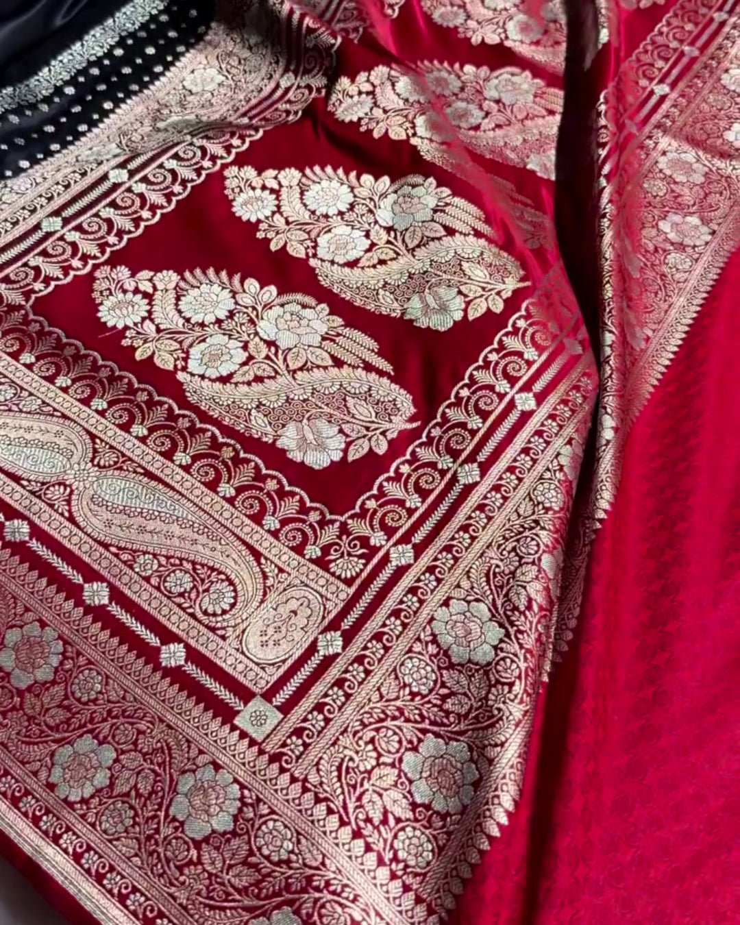 Heny - Black Silver Zari Banarasi Silk Saree