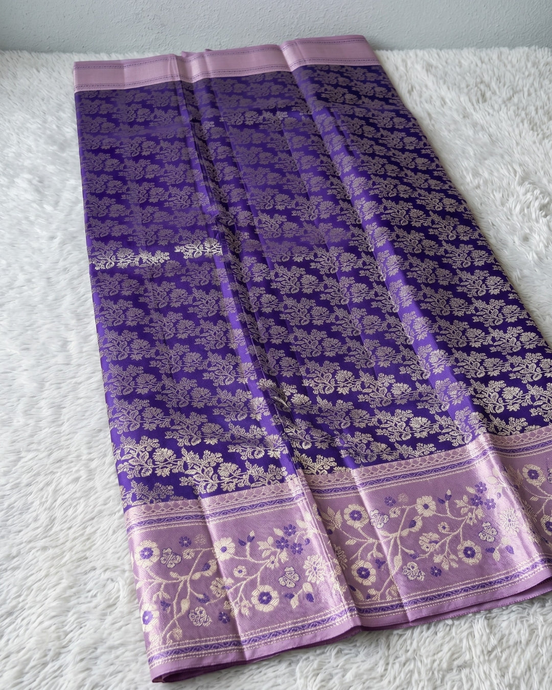 Aadhira - Lavender Bloom Banarasi Silk Saree
