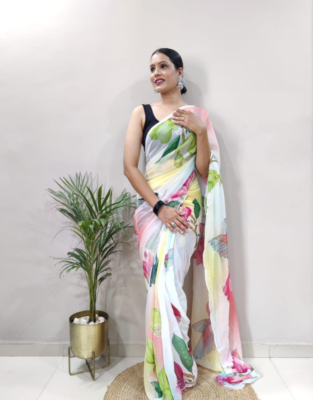 Mahira White Georgette Silk Saree