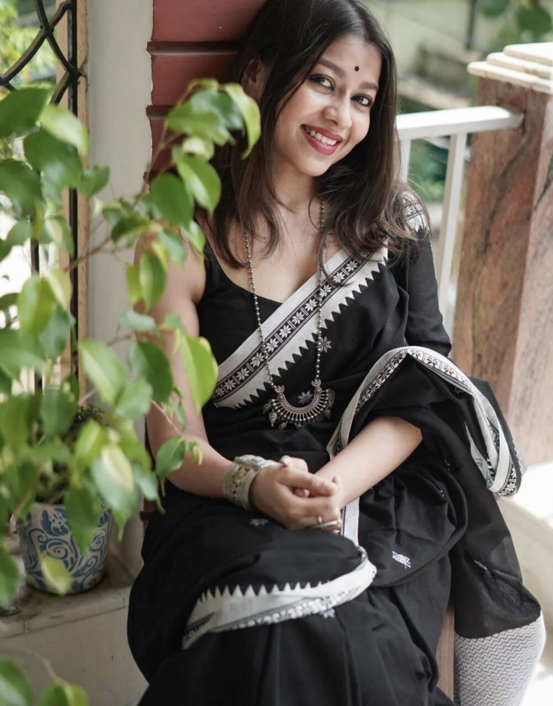 Lata Black Linen Cotton Saree