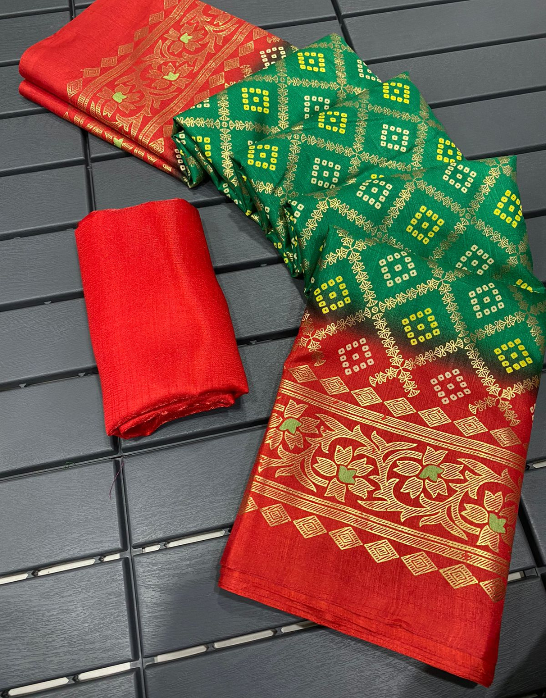 Vinita Green Bandhani Dola Silk Saree