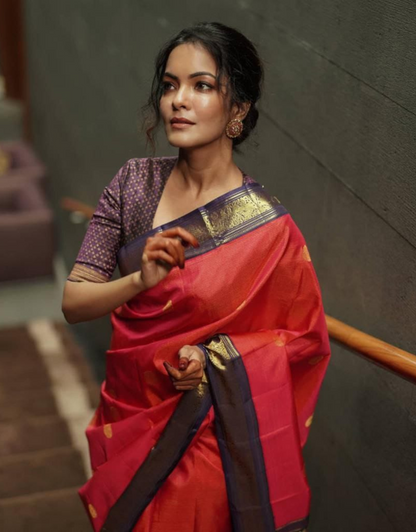 Vaishnavi Red Banarasi saree