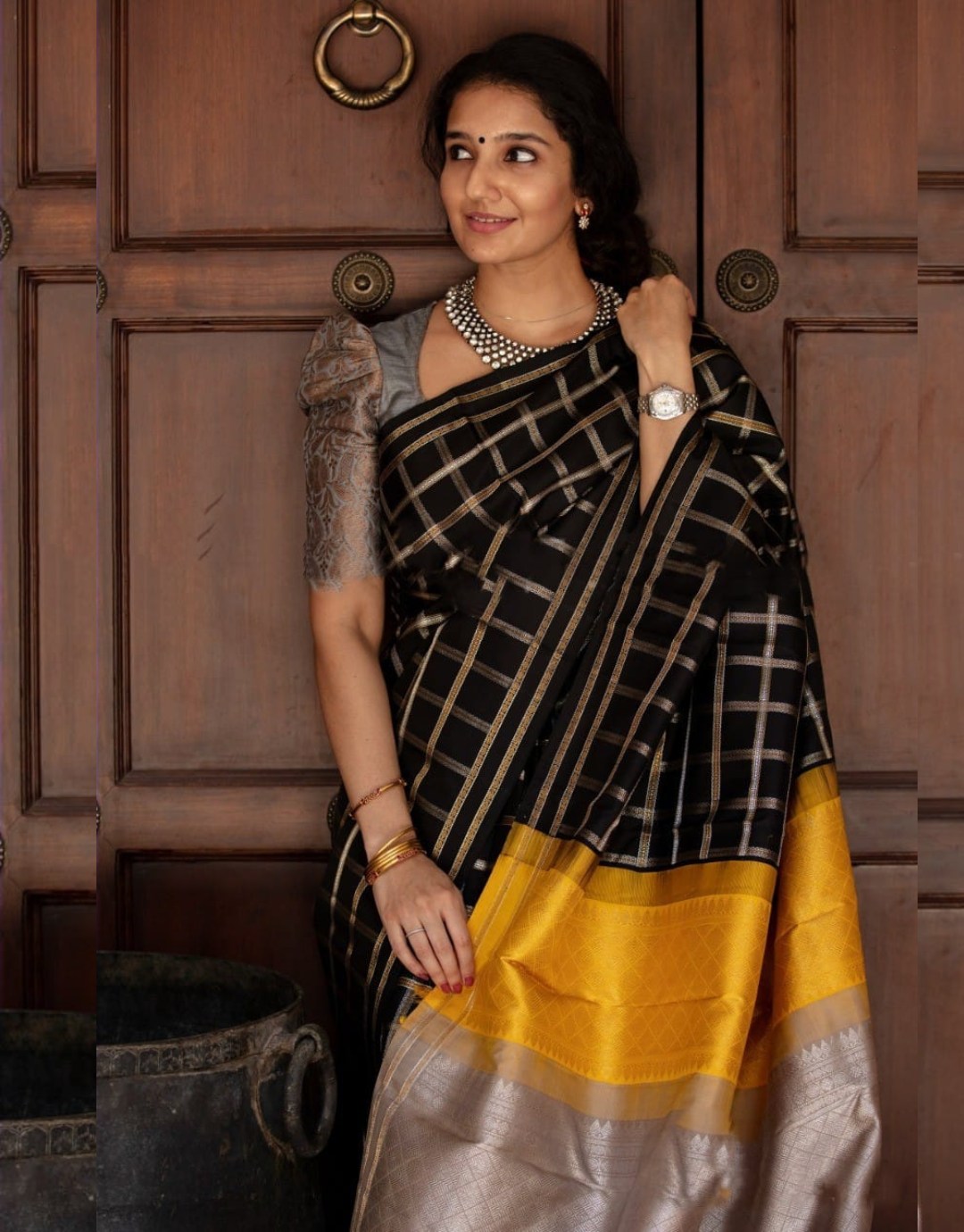 Shuruti Black Linen Cotton Saree With Adorable Blouse Piece