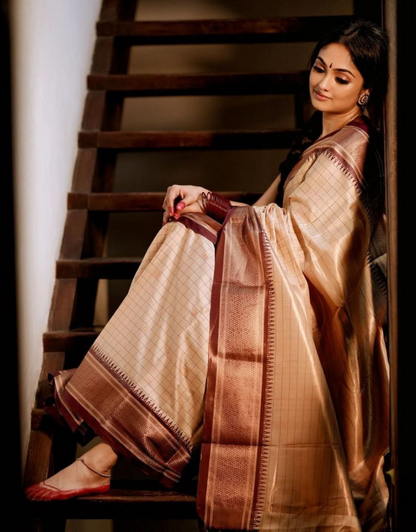 Priyanshi Off White Banarasi saree