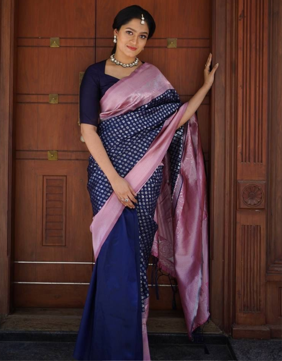 Mahak Navy Blue Soft Banarasi Silk Saree With Attractive Blouse