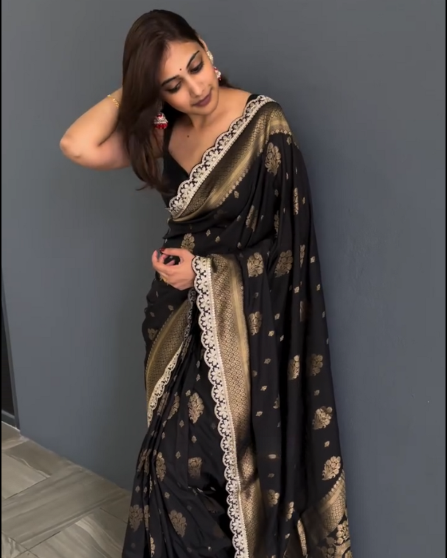 Midnight Elegeanc - Zari Woven Saree