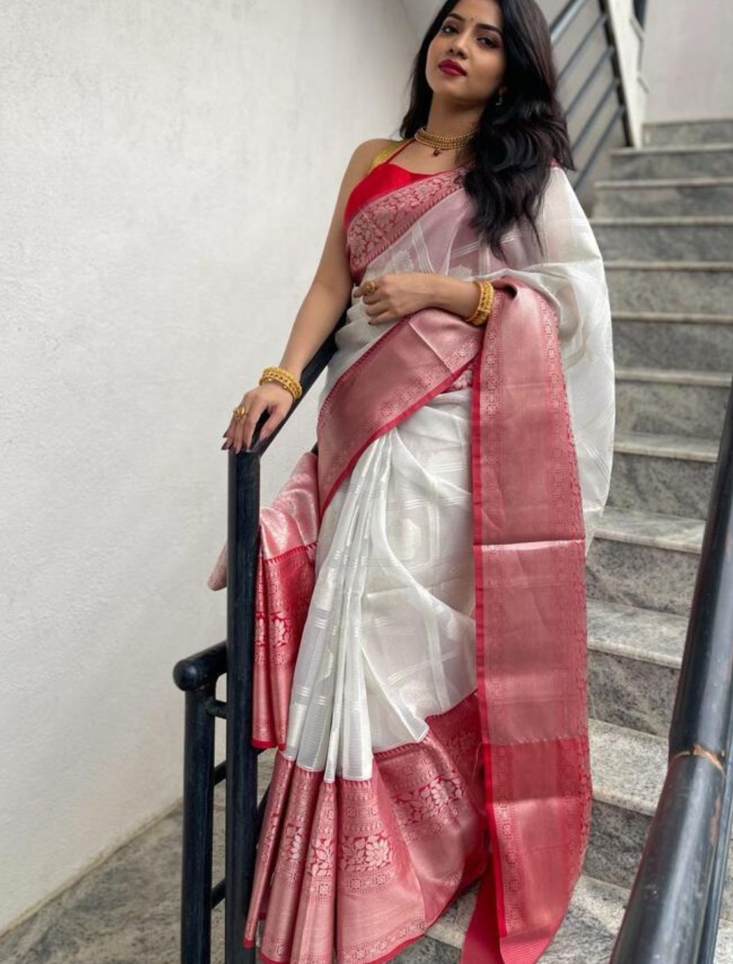 Garima White-Red Linen Silk Cotton Saree