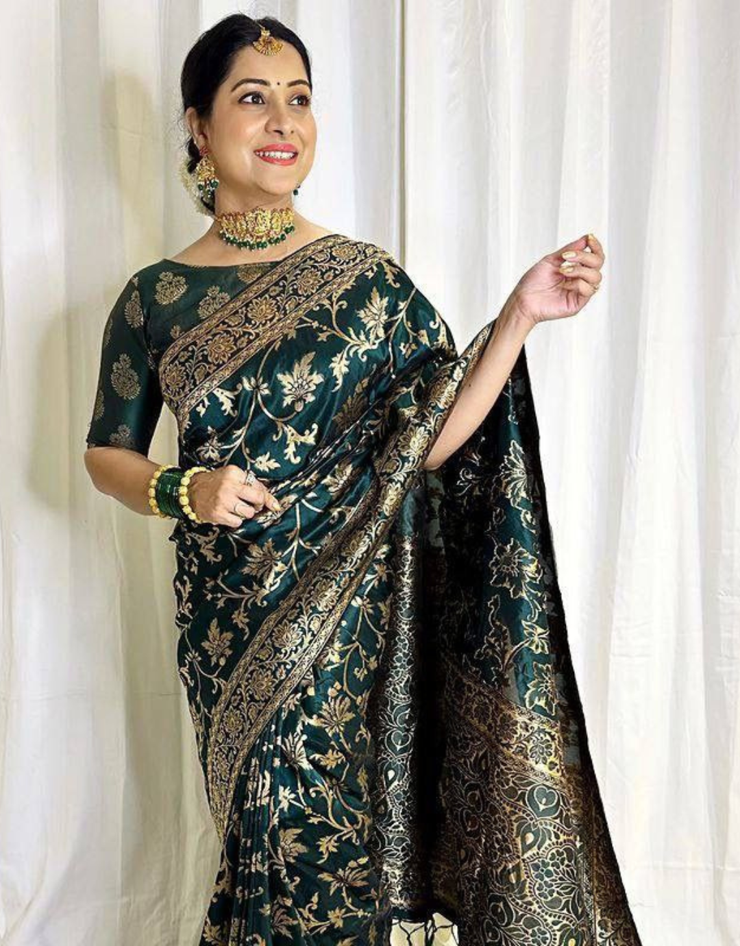 Sakshi Dark Green Kanchipuram Saree