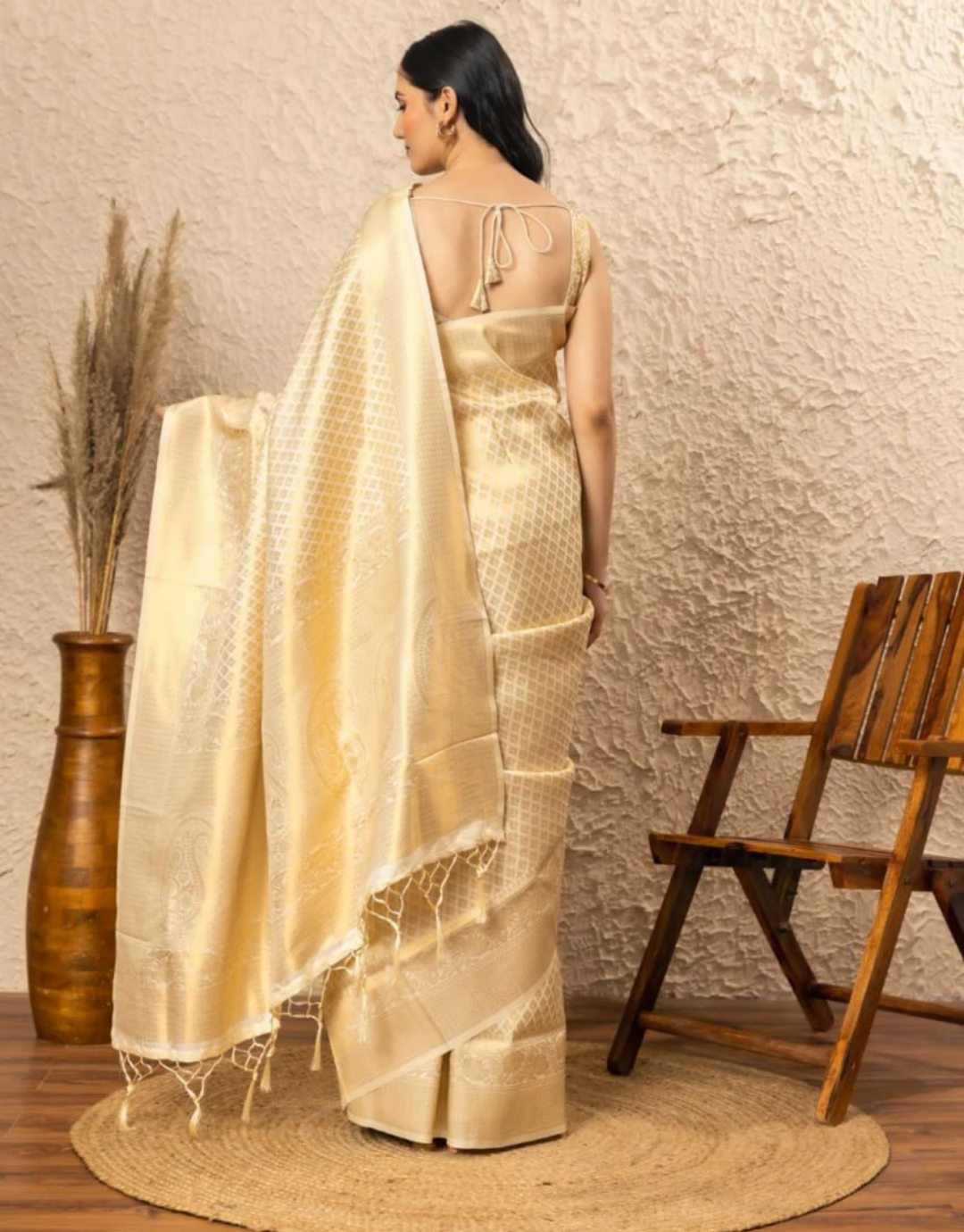 Paru Offwhite Banarasi Silk Saree