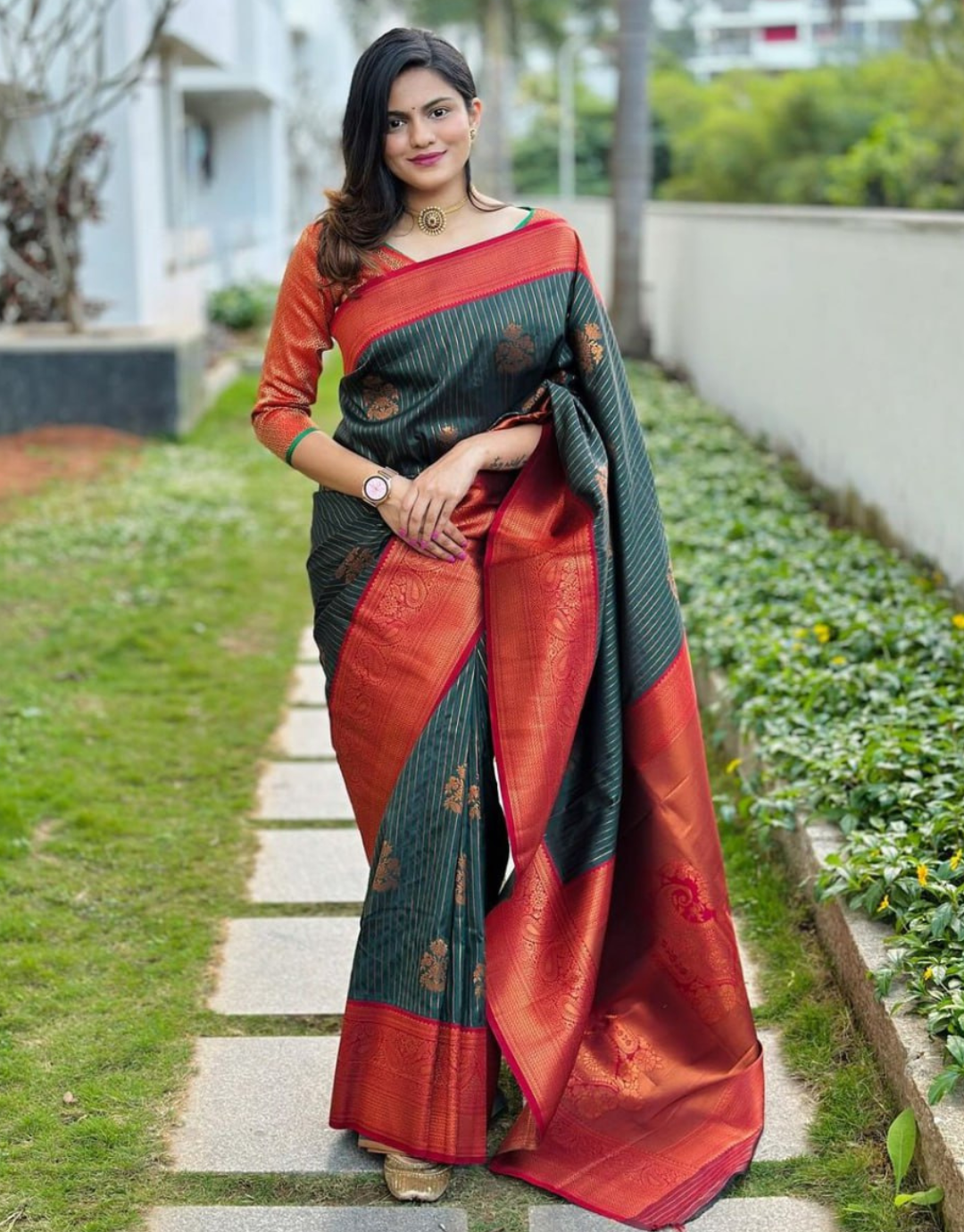 Levisha Green Soft Banarasi Silk Saree