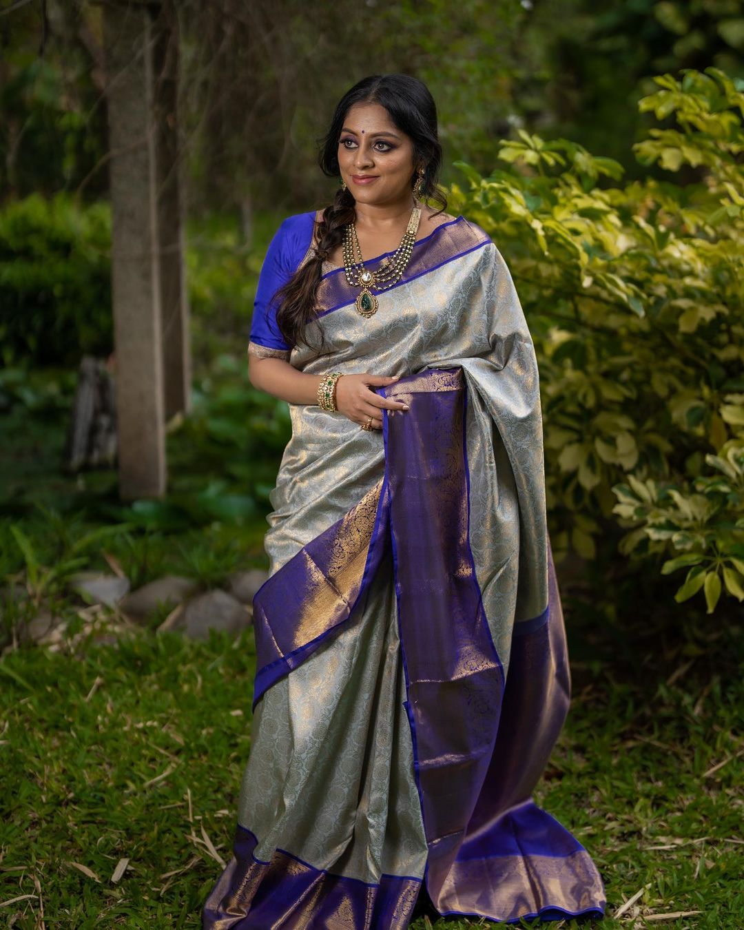 SHivani Light Grey Banarasi Silk Saree