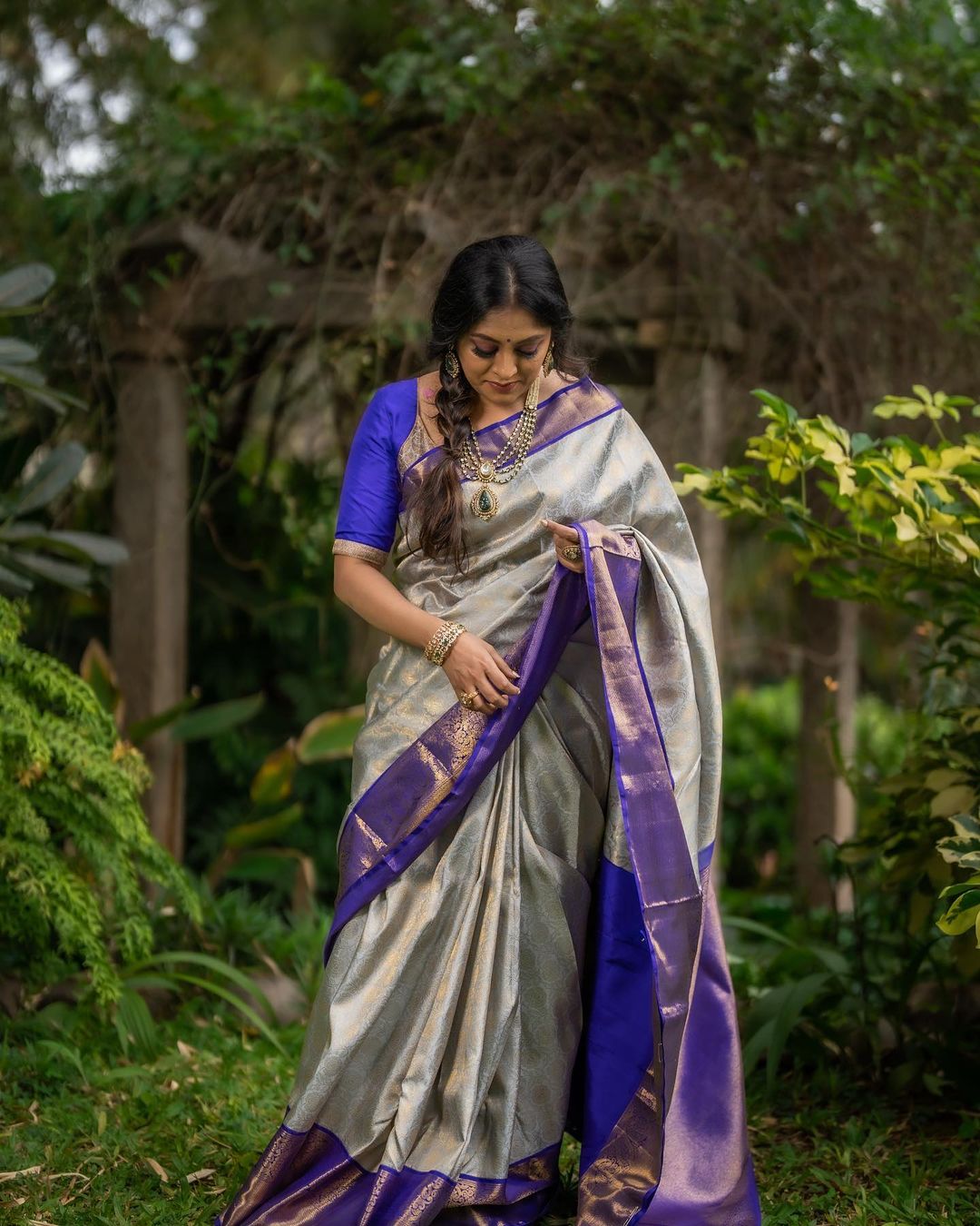 SHivani Light Grey Banarasi Silk Saree