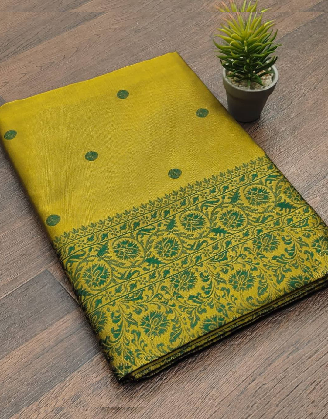 Neeva Citron Yellow Coloured Soft Silk Saree With Attractive Blouse Piece