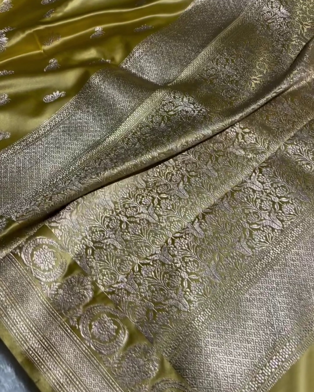 Sima - Olive Green Silver Paisley Zari Border Saree