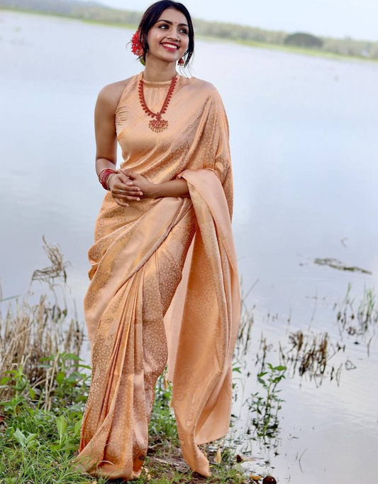 Hitvi Peach Kanchipuram saree