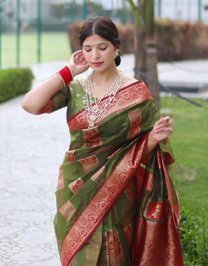 Jiya Green Banarasi Silk Saree\