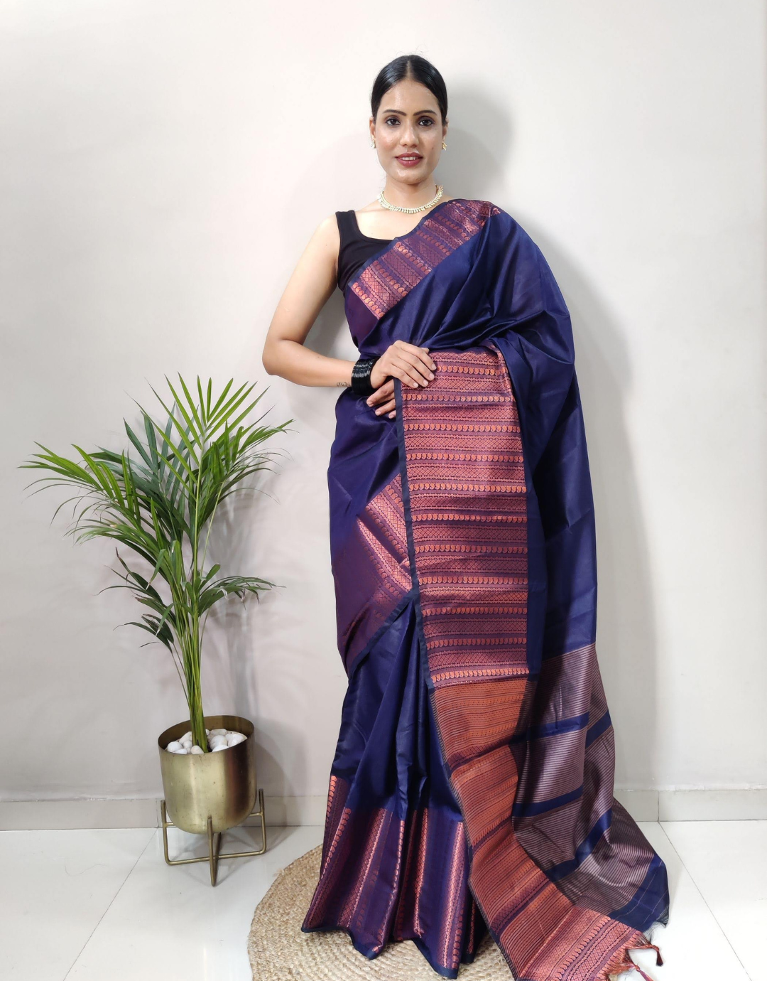 Himanshi Navy Blue Soft Silk Saree